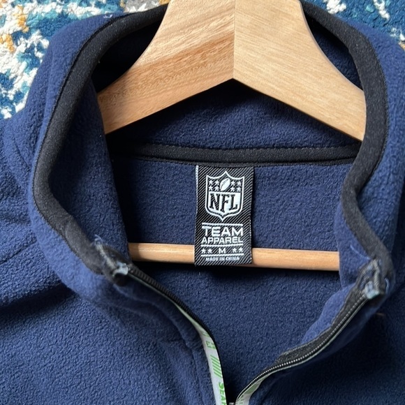NWT Seattle Seahawks NFL Teams Men’s Full Zip Fleece Sweater Vest - Medium - Picture 6 of 8